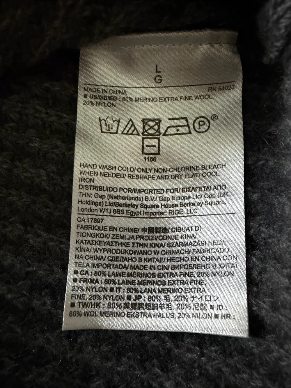 Banana Republic classic crewneck